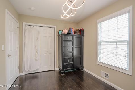 226 Pennant Avenue Beachwood NJ 08722
