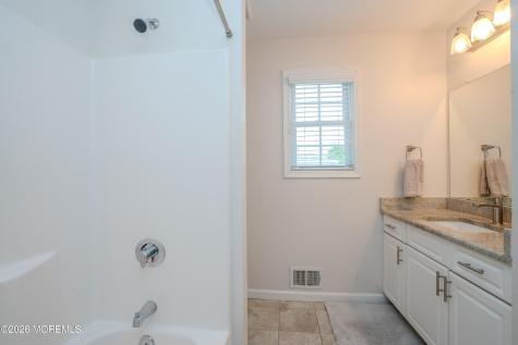 226 Pennant Avenue Beachwood NJ 08722