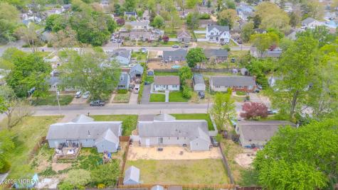 226 Pennant Avenue Beachwood NJ 08722