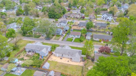 226 Pennant Avenue Beachwood NJ 08722