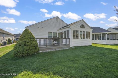6 Cancun Street Berkeley NJ 08721