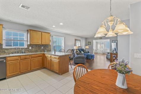 6 Cancun Street Berkeley NJ 08721