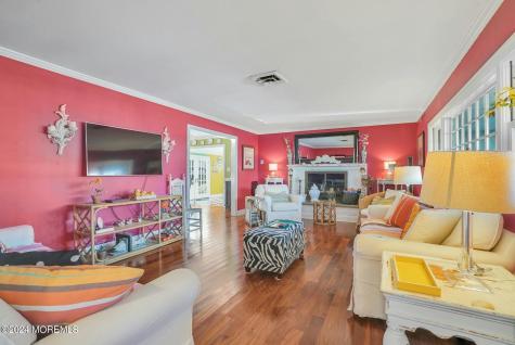 919 N Ocean Avenue Mantoloking NJ 08738