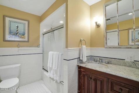 919 N Ocean Avenue Mantoloking NJ 08738
