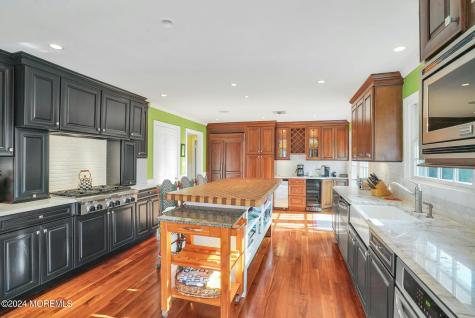 919 N Ocean Avenue Mantoloking NJ 08738