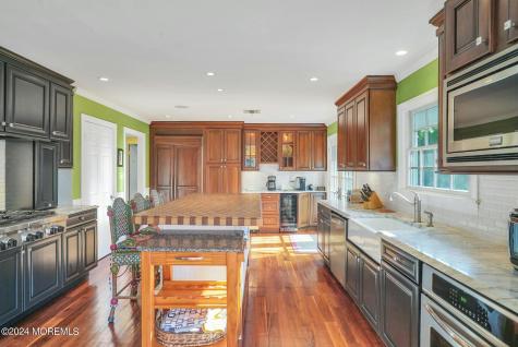 919 N Ocean Avenue Mantoloking NJ 08738