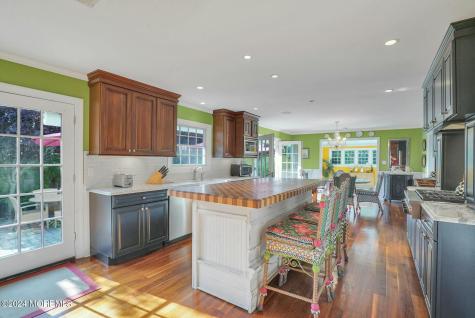919 N Ocean Avenue Mantoloking NJ 08738