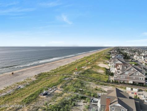 919 N Ocean Avenue Mantoloking NJ 08738