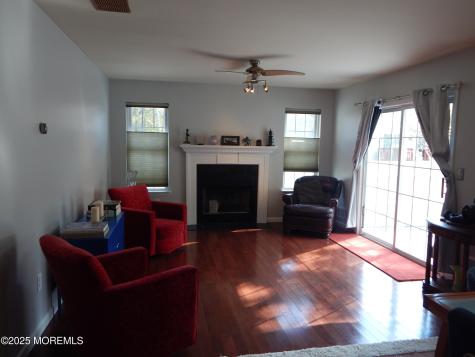 334 E Cape May Avenue Ocean Gate NJ 08740