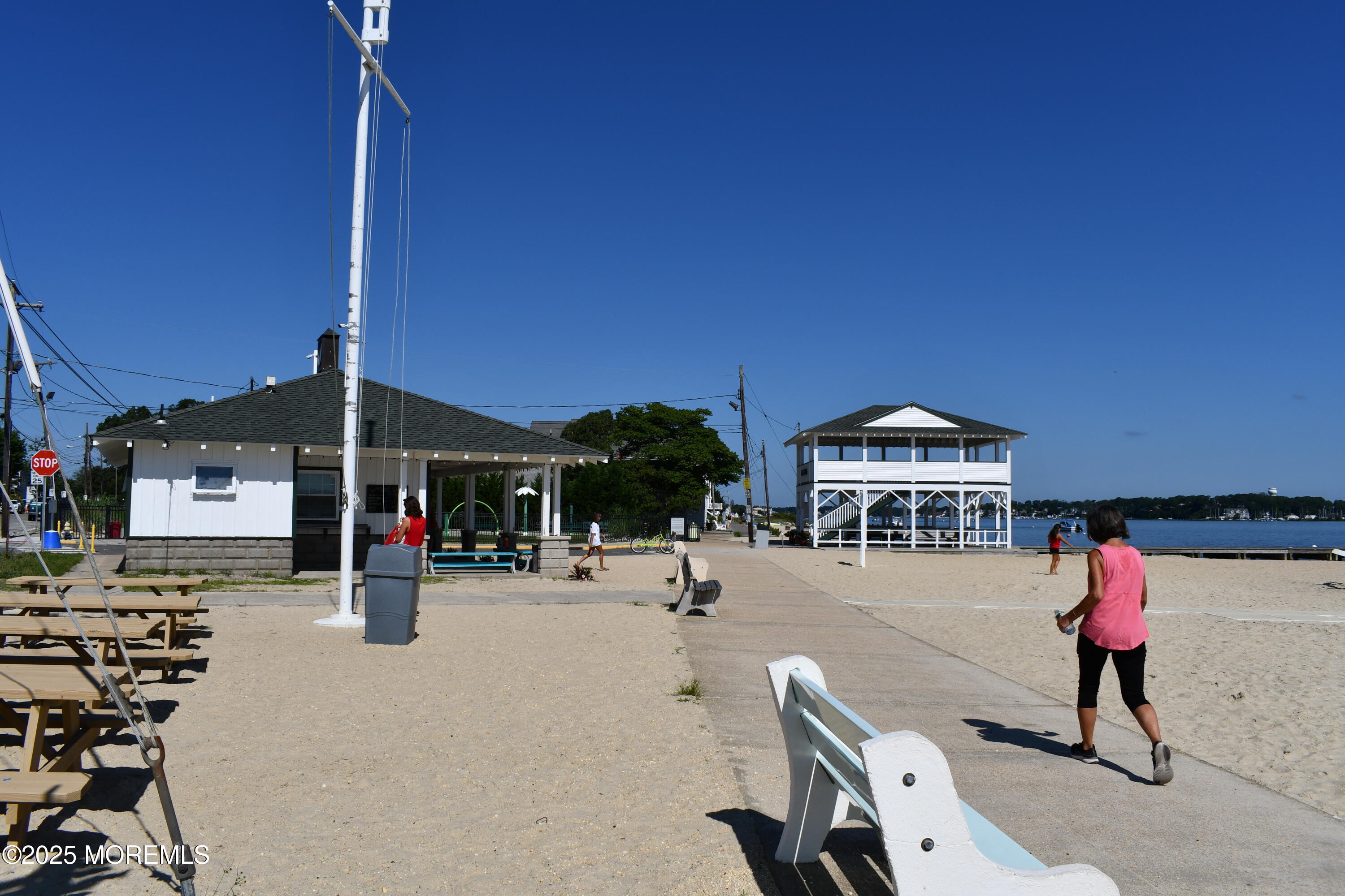 334 E Cape May Avenue Ocean Gate NJ 08740
