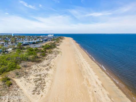36 Woodside Avenue Keansburg NJ 07734