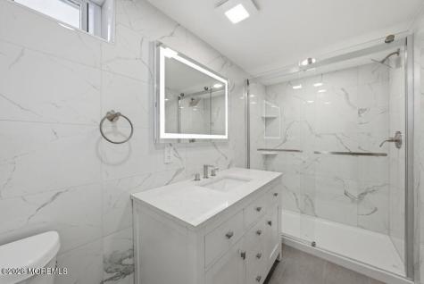 397 Lake Avenue Colonia NJ 07067