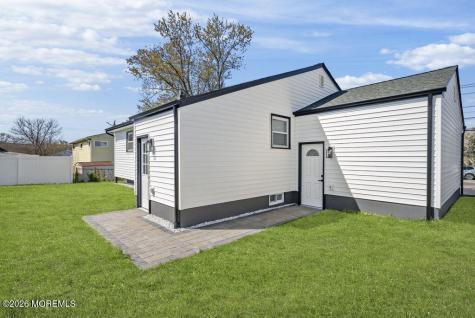 397 Lake Avenue Colonia NJ 07067