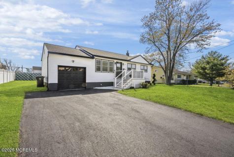 397 Lake Avenue Colonia NJ 07067
