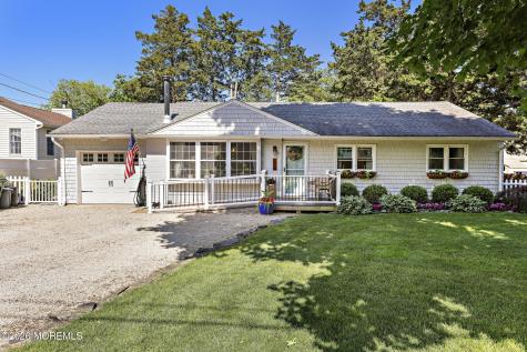 603 Cedar Street Tuckerton NJ 08087