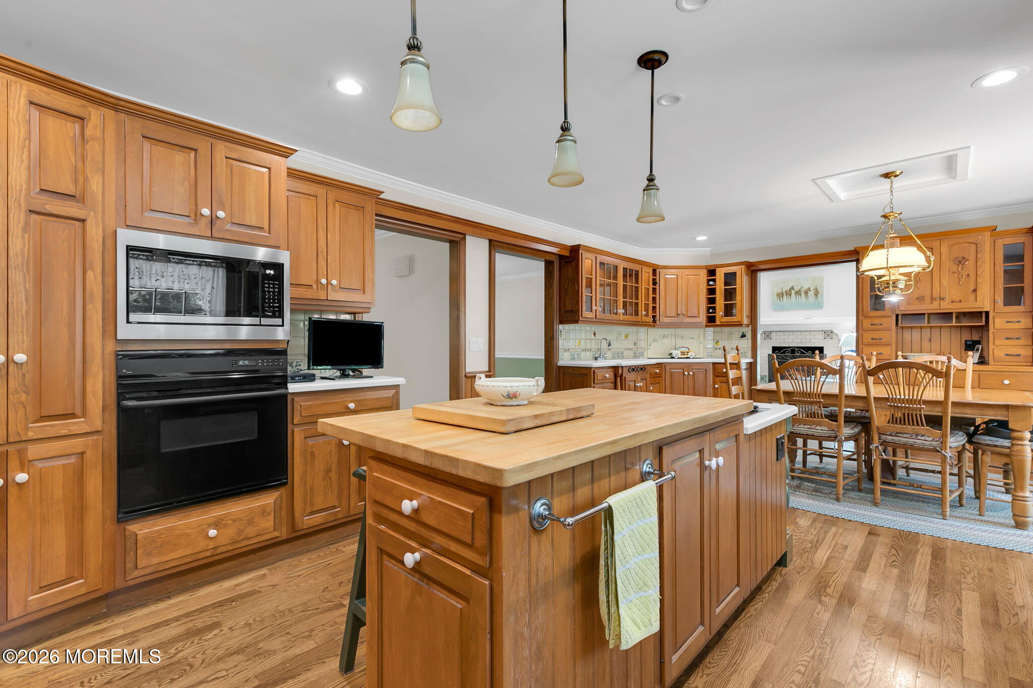 89 Pine Street Lincroft NJ 07738