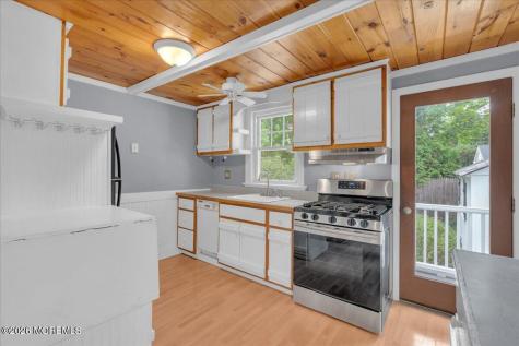 6 Haggers Lane Fair Haven NJ 07704