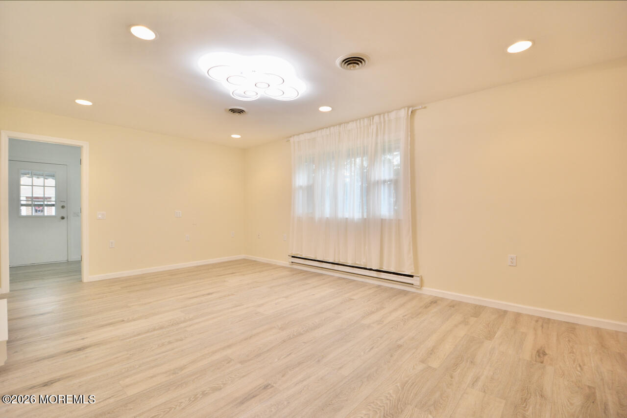 6 Drake Street Manchester NJ 08759