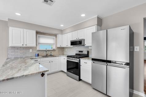 13 San Juan Court Toms River NJ 08757