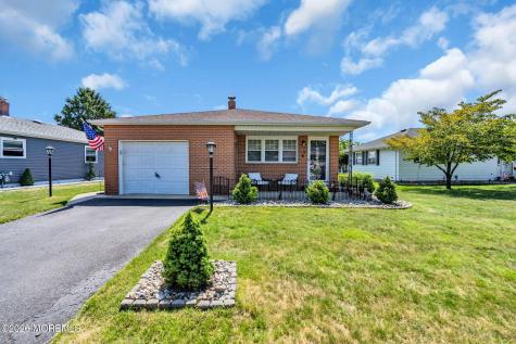 13 San Juan Court Toms River NJ 08757
