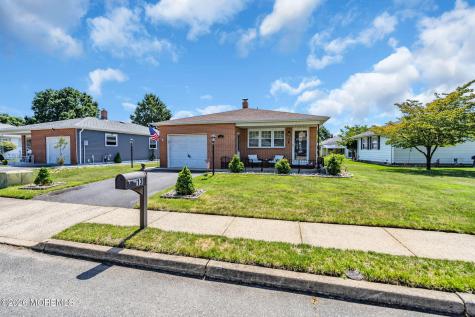 13 San Juan Court Toms River NJ 08757