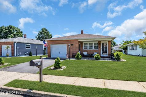 13 San Juan Court Toms River NJ 08757