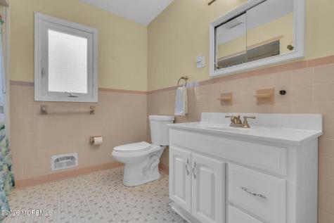 19 Newark Avenue Manasquan NJ 08736