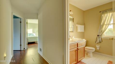 445 Paxson Avenue Hamilton Square NJ 08690