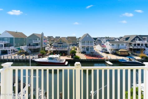 32 Halsey Drive Brick NJ 08723
