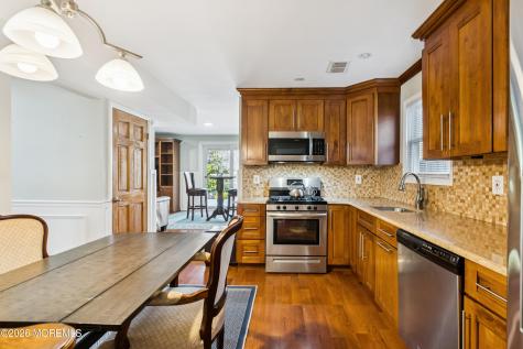 5 Liberty Court Howell NJ 07731