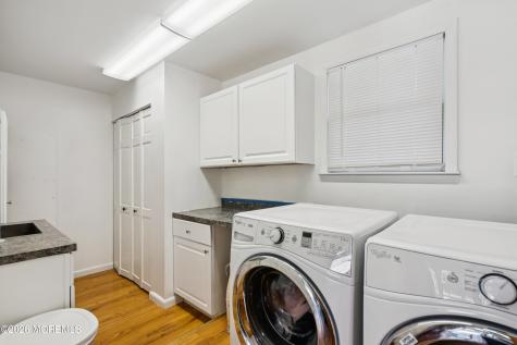 5 Liberty Court Howell NJ 07731