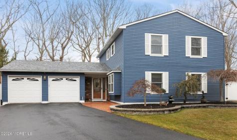 5 Liberty Court Howell NJ 07731