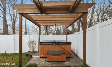 5 Liberty Court Howell NJ 07731