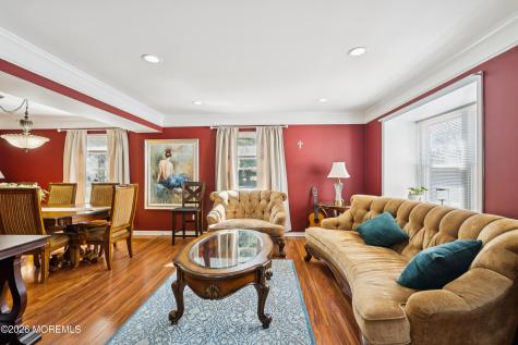 5 Liberty Court Howell NJ 07731