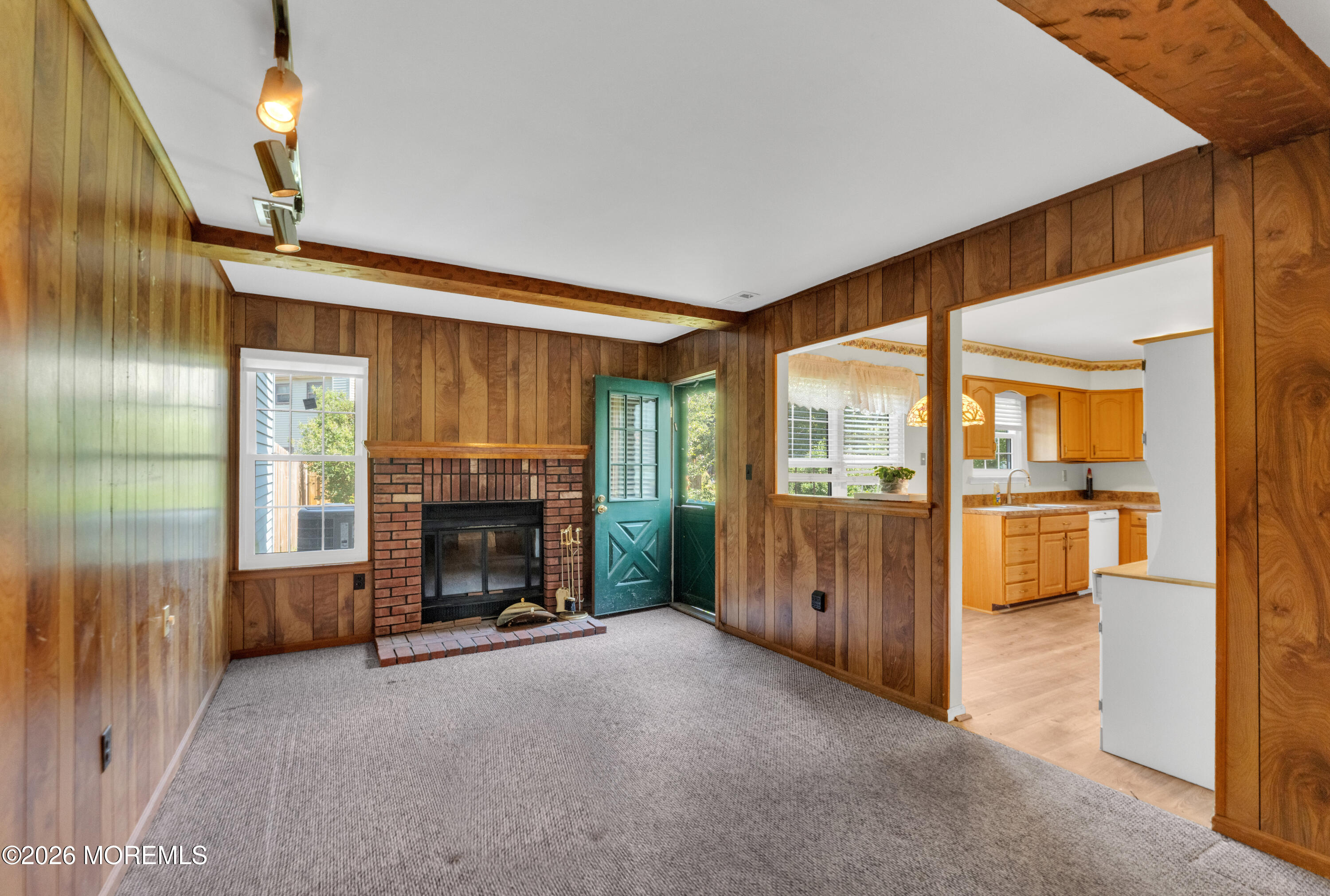 17 Walton Court East Brunswick NJ 08816