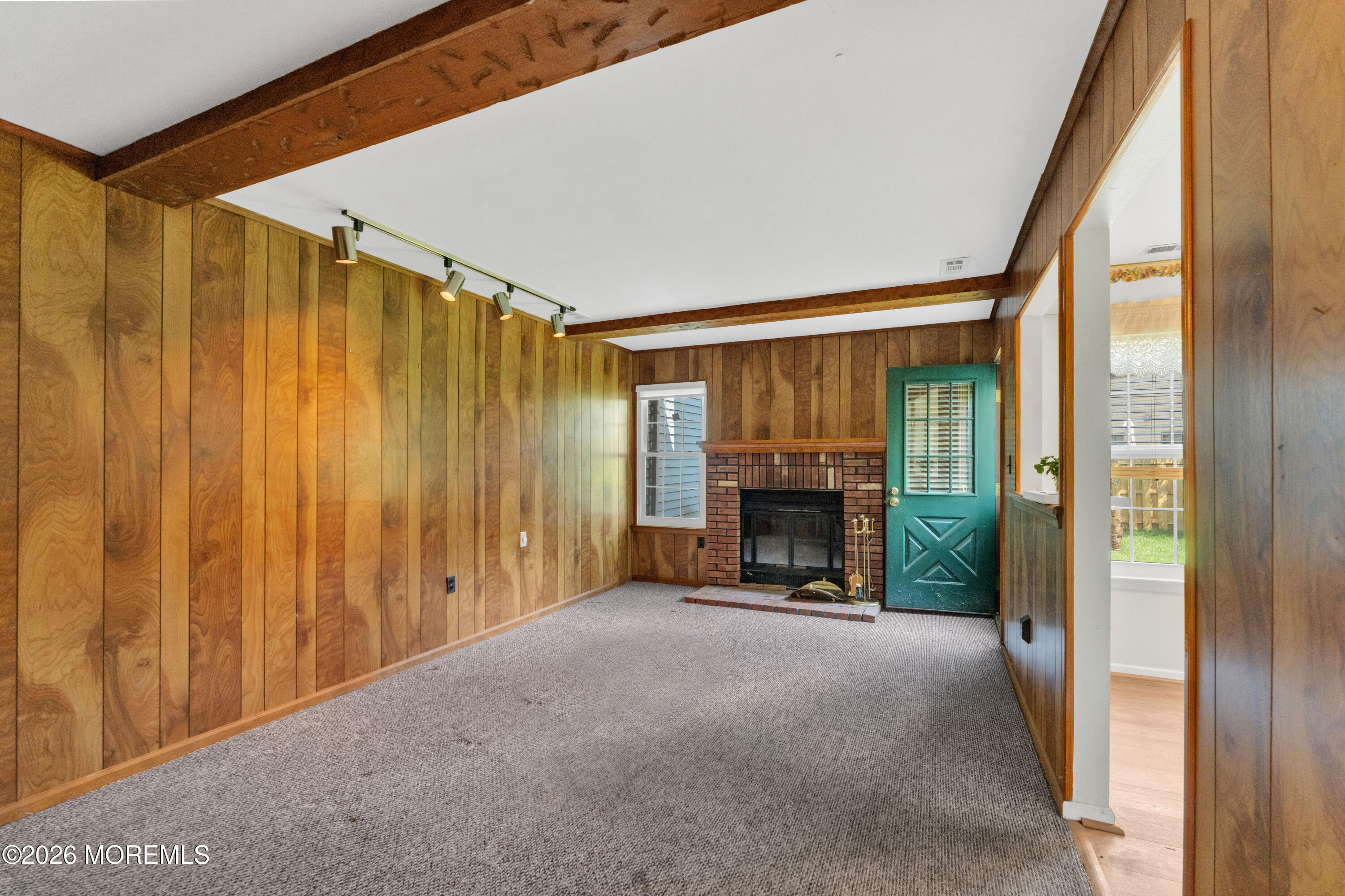 17 Walton Court East Brunswick NJ 08816