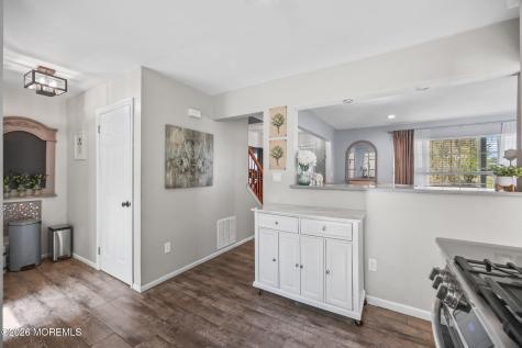 39 Tioga Drive Howell NJ 07731