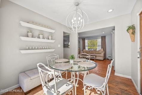 39 Tioga Drive Howell NJ 07731