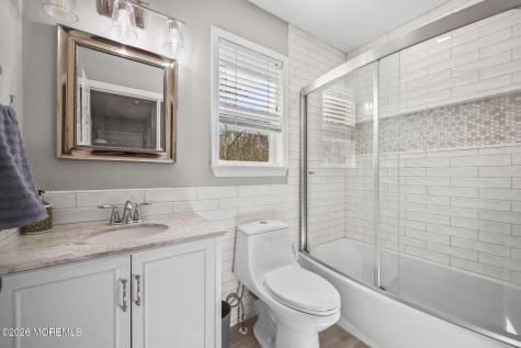 39 Tioga Drive Howell NJ 07731