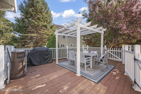 39 Tioga Drive Howell NJ 07731