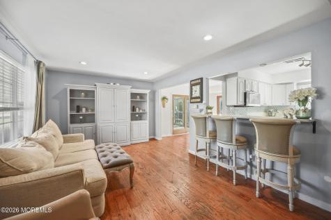 39 Tioga Drive Howell NJ 07731