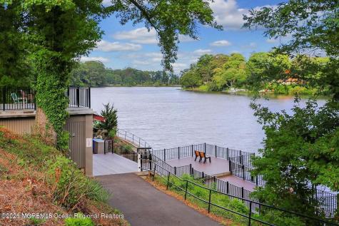 33 Andover Court Red Bank NJ 07701