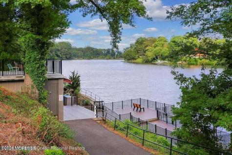 33 Andover Court Red Bank NJ 07701