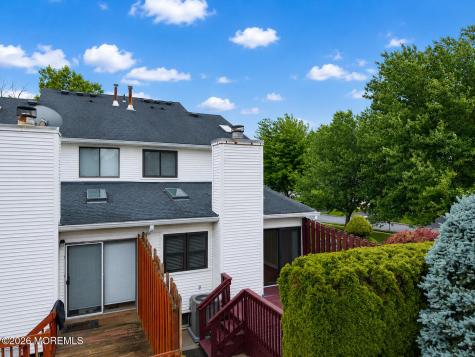 151 Chestnut Way Manalapan NJ 07726