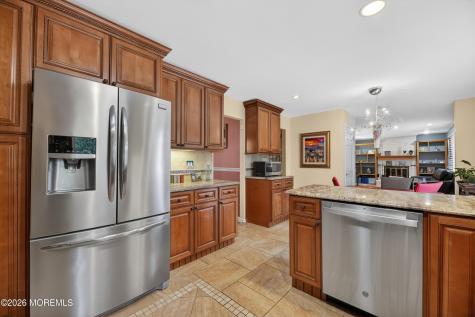 7 Kingston Terrace Morganville NJ 07751