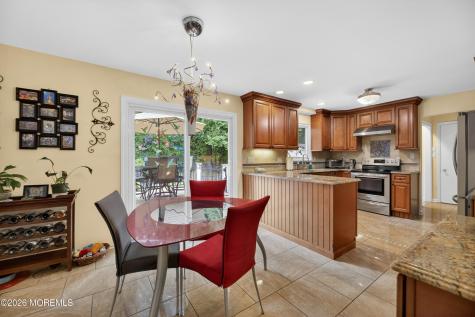 7 Kingston Terrace Morganville NJ 07751