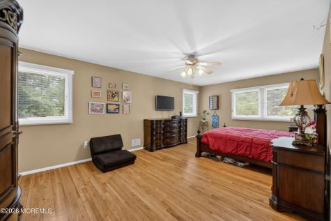 7 Kingston Terrace Morganville NJ 07751