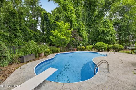 7 Kingston Terrace Morganville NJ 07751