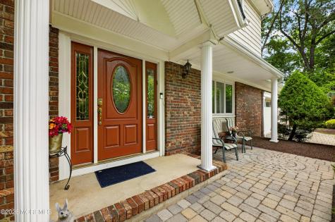 7 Kingston Terrace Morganville NJ 07751