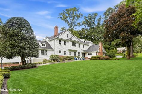 24 Circle Drive Rumson NJ 07760